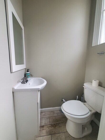 More Photos Of 1702-1704 John F Kennedy Blvd, Jersey City General Retail For Sale