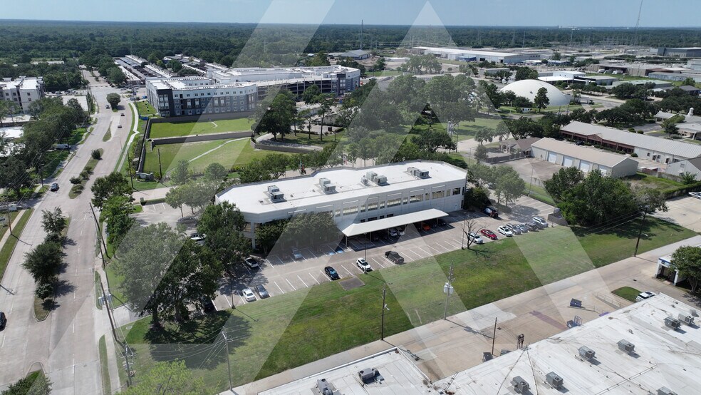 More Photos Of 10750 Hammerly Blvd, Houston Office For Lease