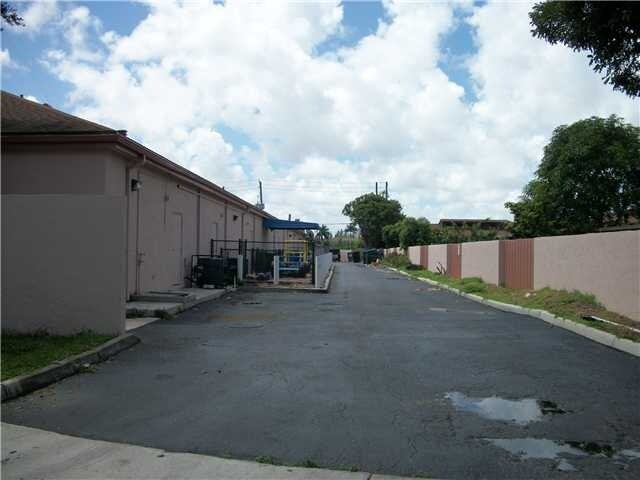 More Photos Of 4040 SW 69th Ave, Miramar Freestanding For Sale