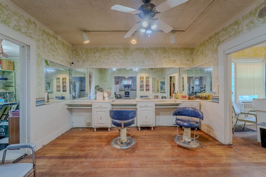 More Photos Of 101 W National Rd, Englewood Freestanding For Sale