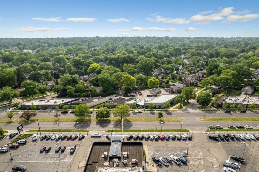 More Photos Of 18038 Mack Ave, Grosse Pointe Medical For Sale