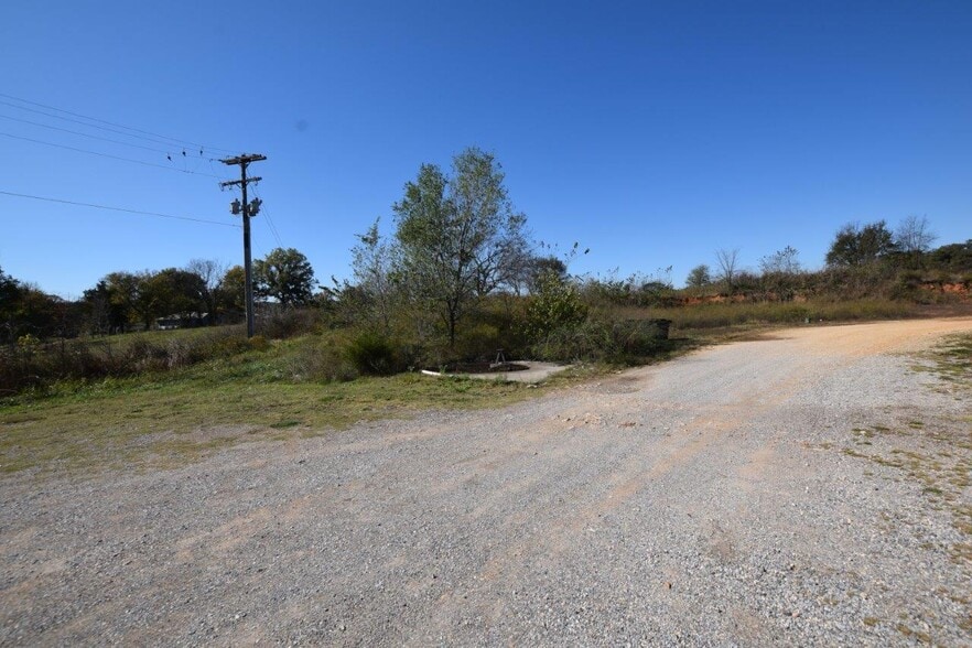 More Photos Of 75174 Hwy 59 Hwy, Stilwell Convenience Store For Sale