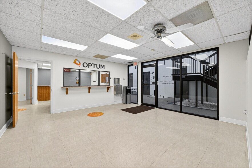 More Photos Of 220 N Westmonte Dr, Altamonte Springs Medical For Lease