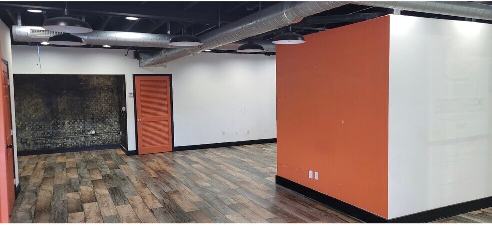 More Photos Of 10401 SW 186th St, Miami Service For Lease
