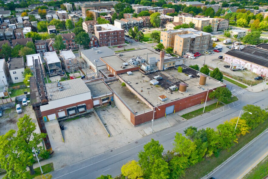 More Photos Of 3659 W Harrison St, Chicago Warehouse For Sale