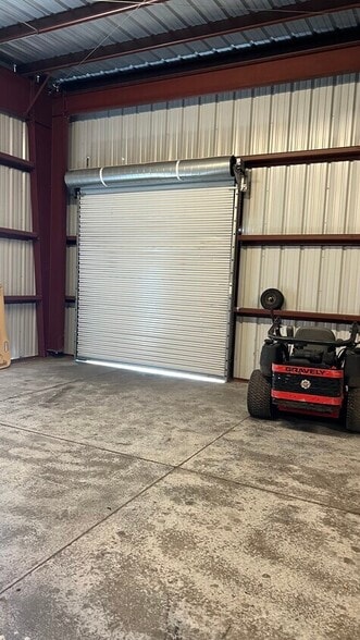 More Photos Of 6766 Narcoossee Rd, Orlando Self Storage For Lease