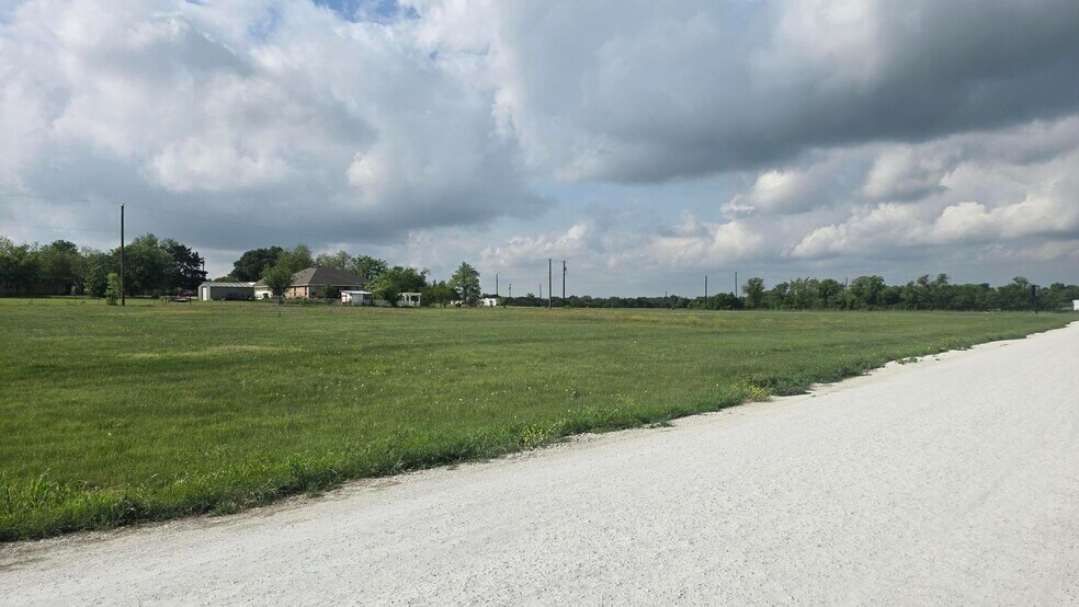 More Photos Of 1777 TBD Old Lorena Rd, Woodway Industrial For Lease