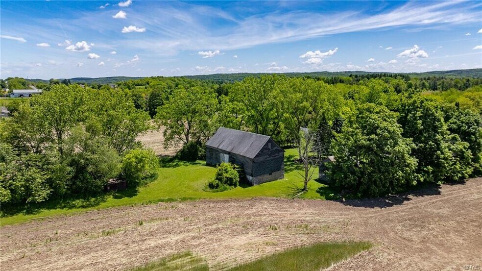 More Photos Of 2395 W Genesee Tpke, Camillus Specialty For Sale