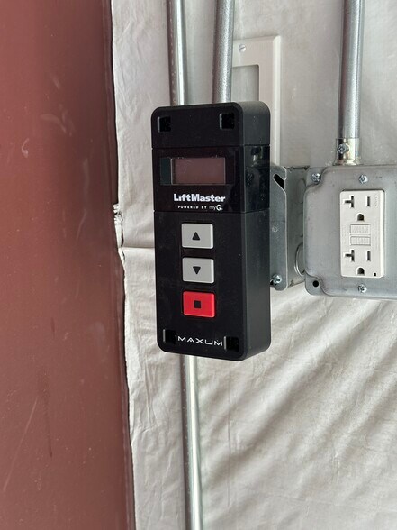 More Photos Of 3015 W Directors Row, Salt Lake City Flex For Sale