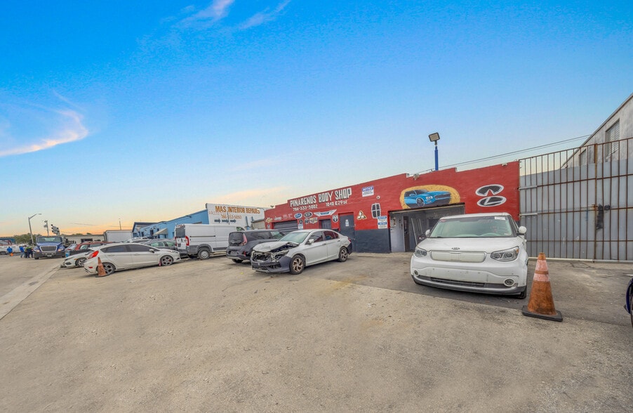 More Photos Of 1040 E 29th St, Hialeah Warehouse For Sale