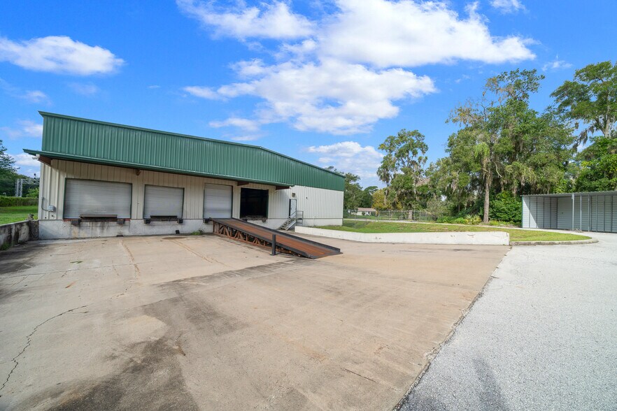 More Photos Of 1056 NE 16th St, Ocala Industrial For Lease