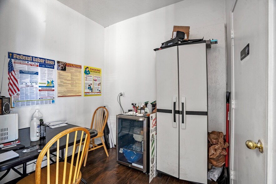 More Photos Of , White Rock Unknown For Sale