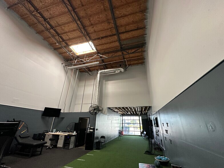 More Photos Of 861 Harold Pl, Chula Vista Research And Development For Sale