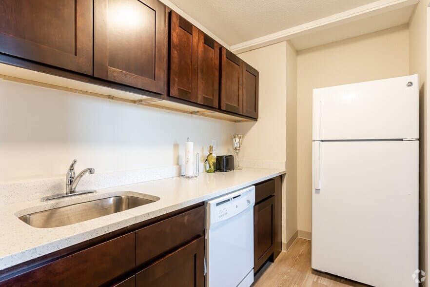 More Photos Of 10 Chestnut St, Springfield Multifamily For Sale