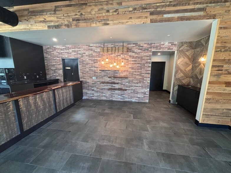 More Photos Of 302 Vine St, West Lafayette Apartments For Lease