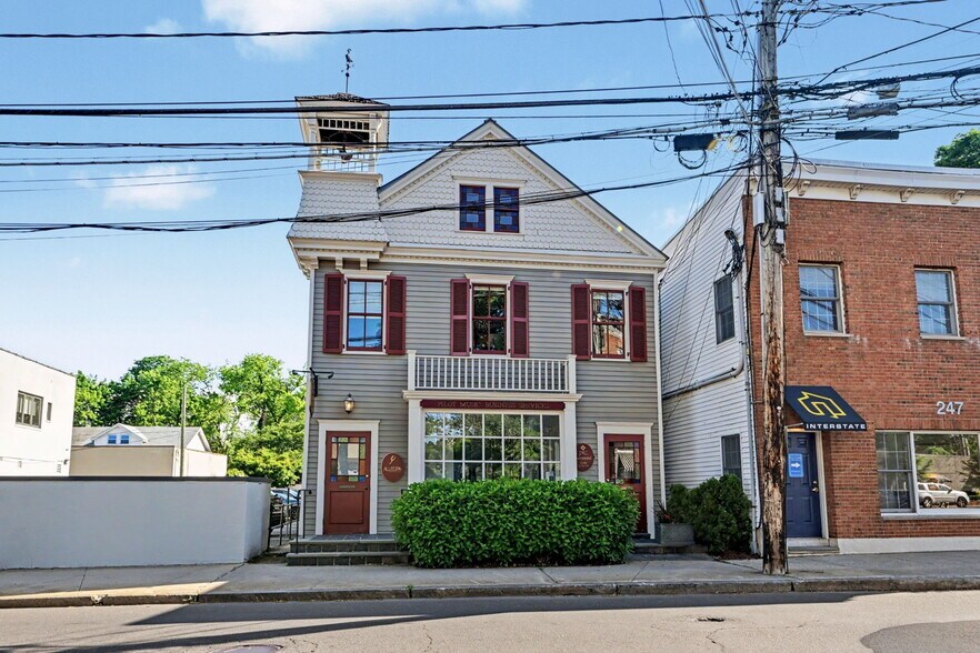 More Photos Of 245 Mill St, Greenwich Loft Creative Space For Lease