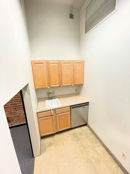 More Photos Of 1440 Blake St, Denver Office For Sale