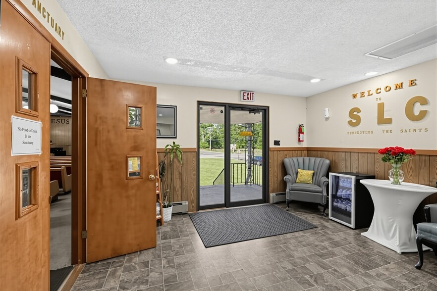 More Photos Of 1110 Coles Mill Rd, Williamstown Specialty For Sale