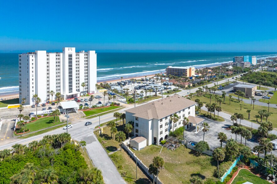 Primary Photo Of 1050 Ocean Shore Blvd, Ormond Beach Apartments For Sale