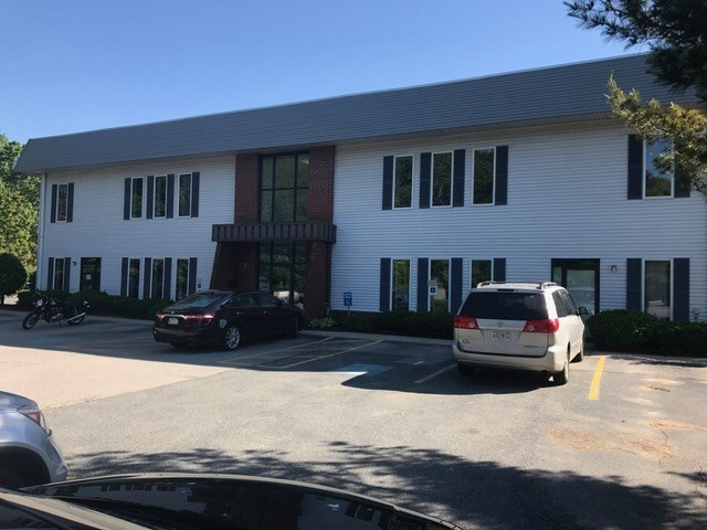 More Photos Of 319A Southbridge St, Auburn Office For Lease