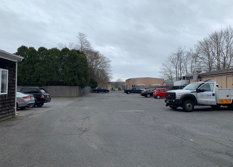 More Photos Of 3 Railroad Ave, East Hampton Storefront Retail Office For Lease