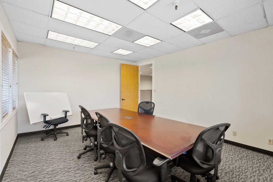 More Photos Of 289 S San Antonio Rd, Los Altos Office For Lease