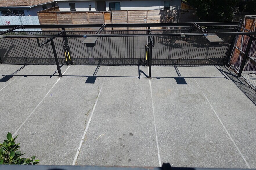 More Photos Of 818 N La Brea Ave, Los Angeles Loft Creative Space For Sale