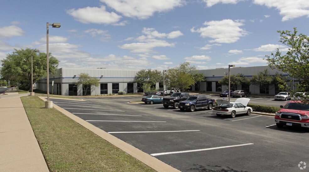 More Photos Of 6013 Techni Center Dr, Austin Manufacturing For Lease