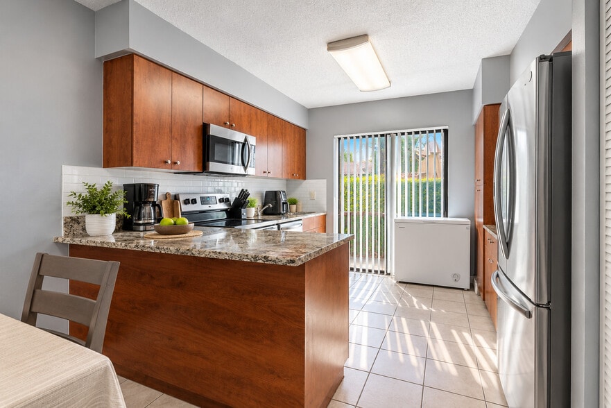 More Photos Of 1831-1837 NW 94th ave, Coral Springs Apartments For Sale