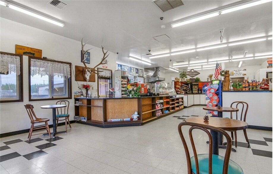 More Photos Of 17490 W Shelton Matlock Rd, Matlock Convenience Store For Sale