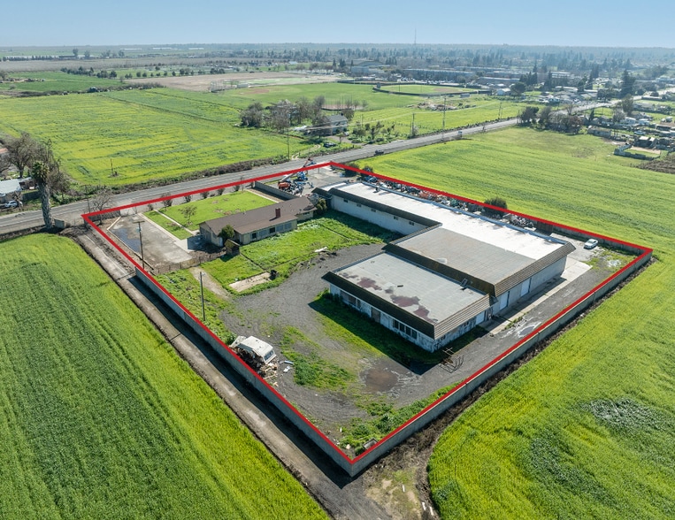 More Photos Of 3941 Roselle Ave, Modesto Warehouse For Sale