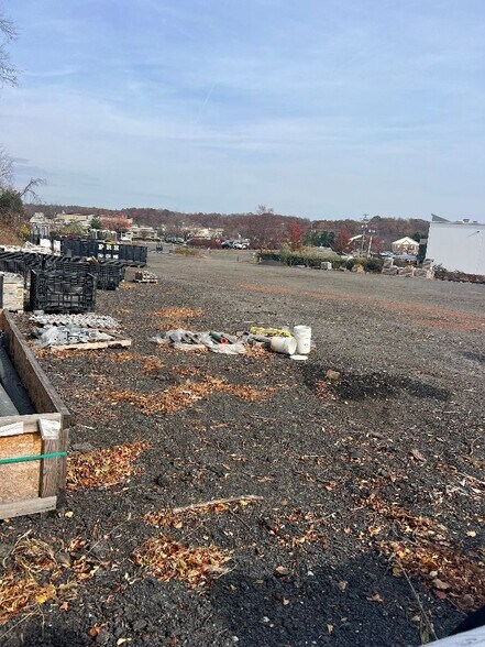 More Photos Of 9101 Owens Dr, Manassas Park Land For Lease