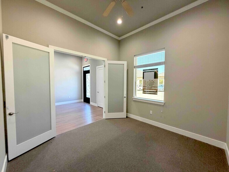 More Photos Of 1400 N Coit Rd, McKinney Medical For Sale