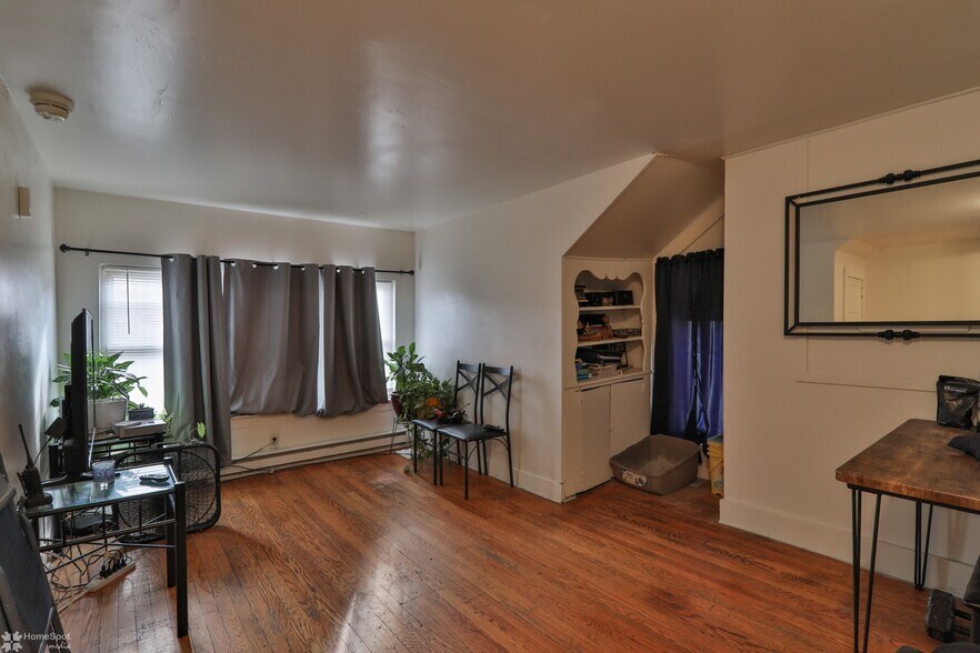 More Photos Of 516 Broadway, Bethlehem Apartments For Sale