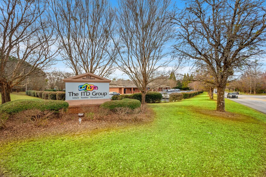 More Photos Of 2415 Wall St SE, Conyers Medical For Sale