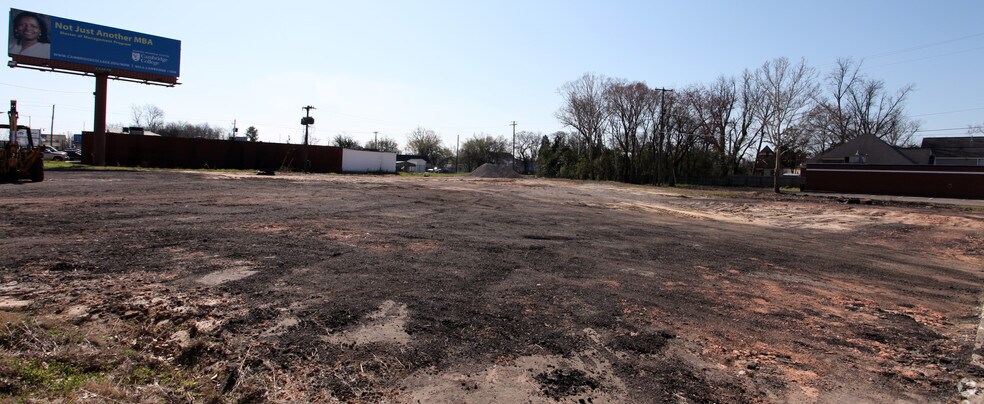 More Photos Of 1022 Walton Way, Augusta General Retail For Lease