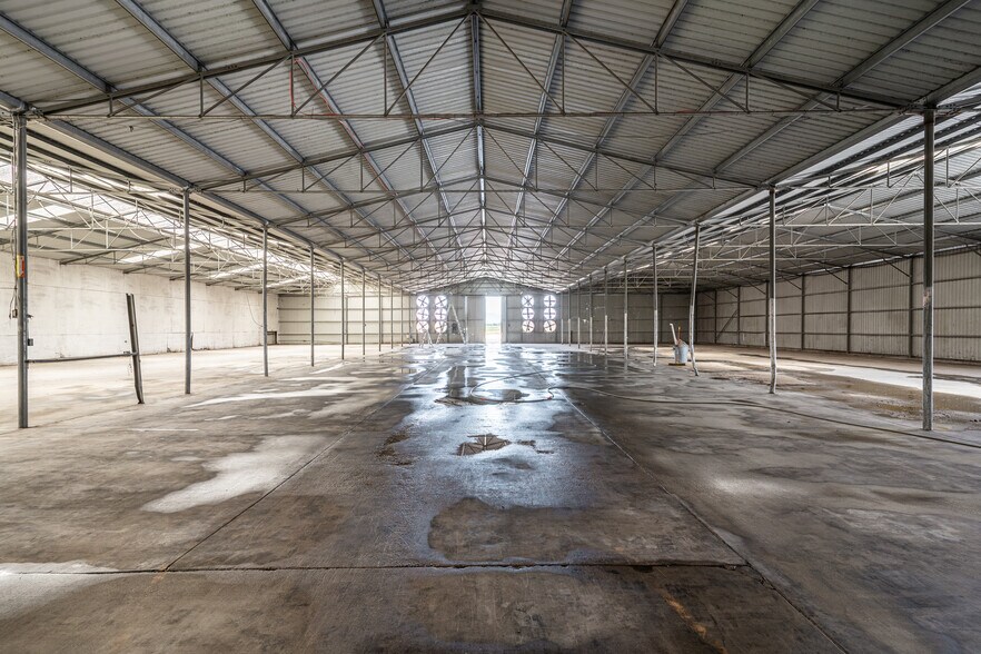 More Photos Of 35650 Hidden Springs Rd, Hemet Warehouse For Lease