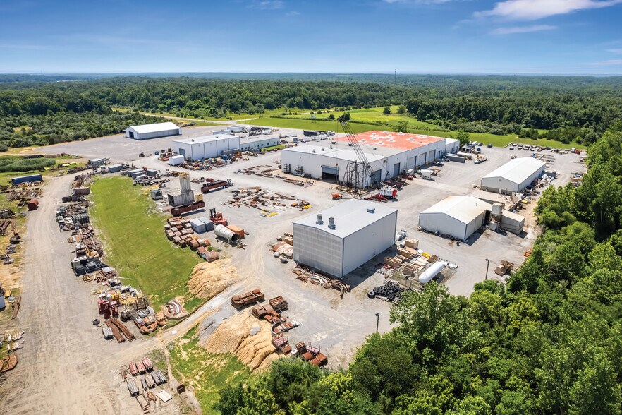 More Photos Of 9580 Highway 13 W, Carrier Mills Warehouse For Sale