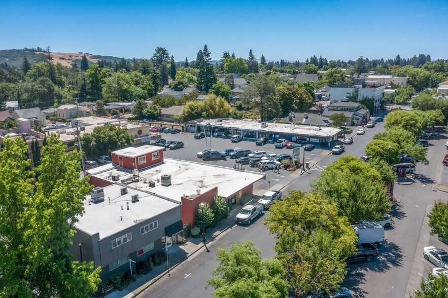 More Photos Of 436-440 Center St, Healdsburg Storefront Retail Residential For Sale