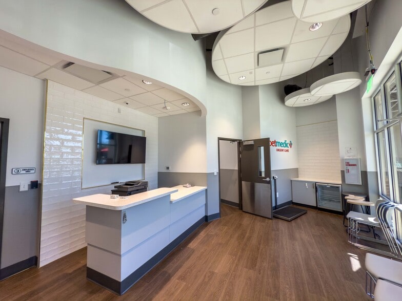 More Photos Of 9810-9848 Gilead Rd, Huntersville Unknown For Lease