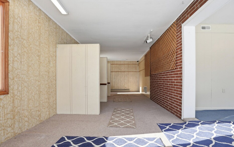 More Photos Of 528 W Main St, Wise Storefront For Sale