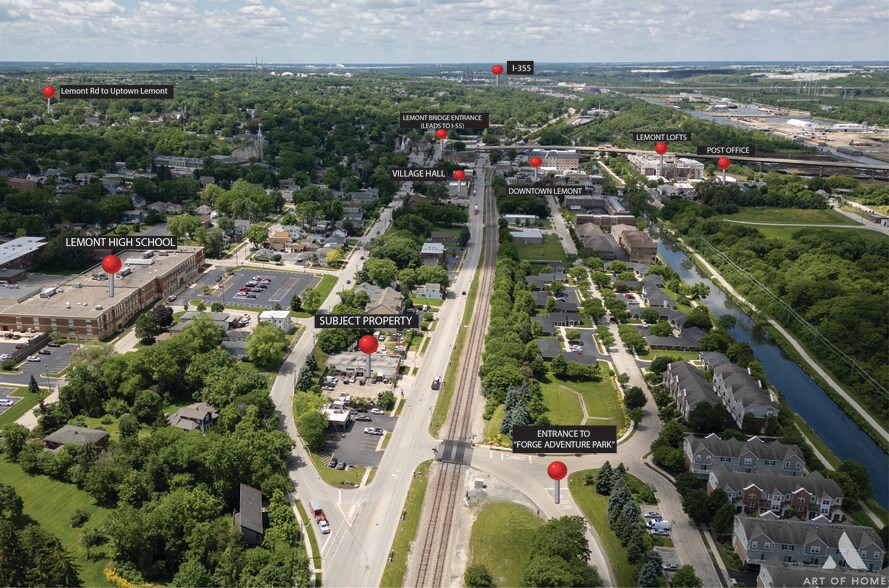 More Photos Of 926 Main St, Lemont Light Distribution For Sale