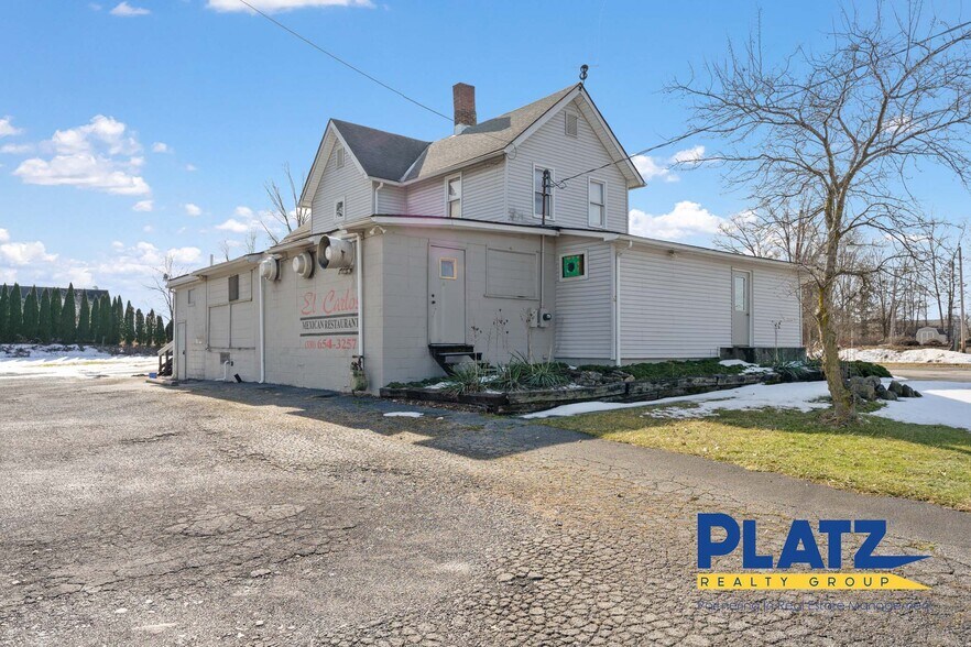 More Photos Of 17679 Mahoning Ave, Lake Milton Restaurant For Sale