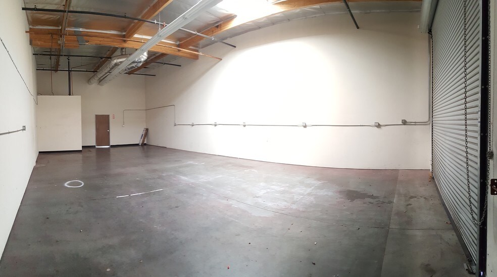 More Photos Of 6421 Central Ave, Riverside Warehouse For Lease