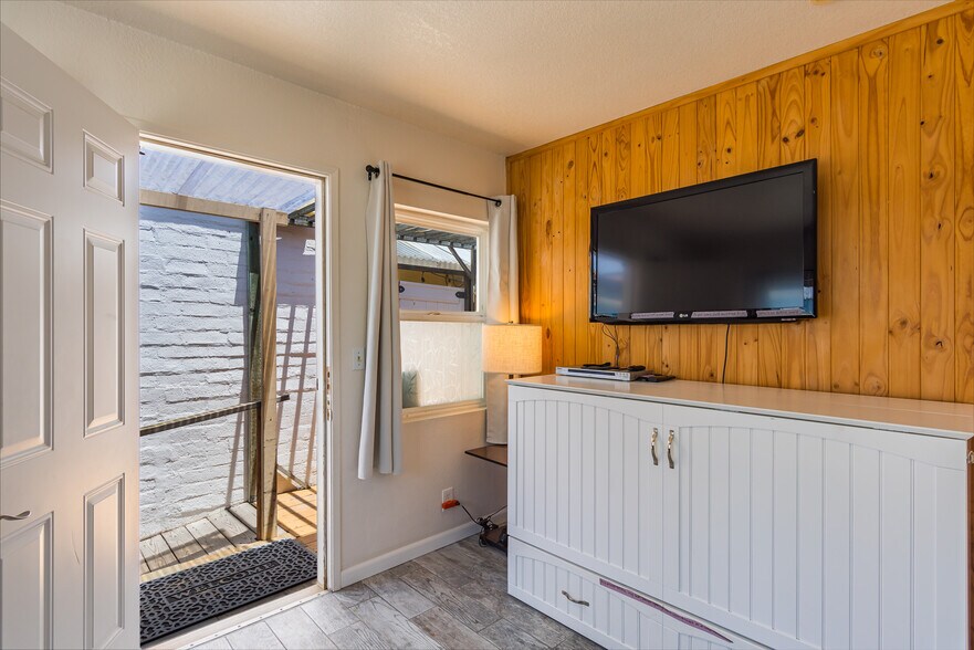 More Photos Of 830-832 Pismo Ct, San Diego Apartments For Sale