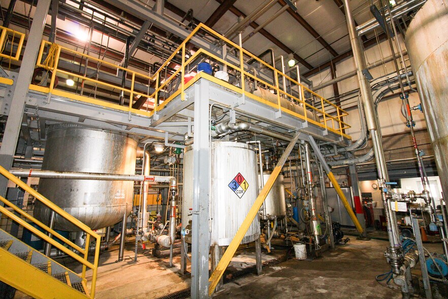 More Photos Of 5640 44th Ave S, Clinton Industrial For Sale