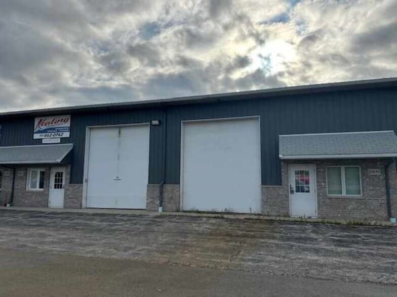 Primary Photo Of 21638-21648 S Schoolhouse Rd, New Lenox Warehouse For Lease
