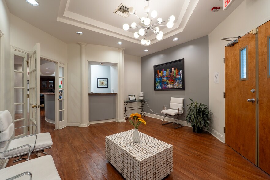 More Photos Of 1704-1726 N University Dr, Coral Springs Medical For Lease