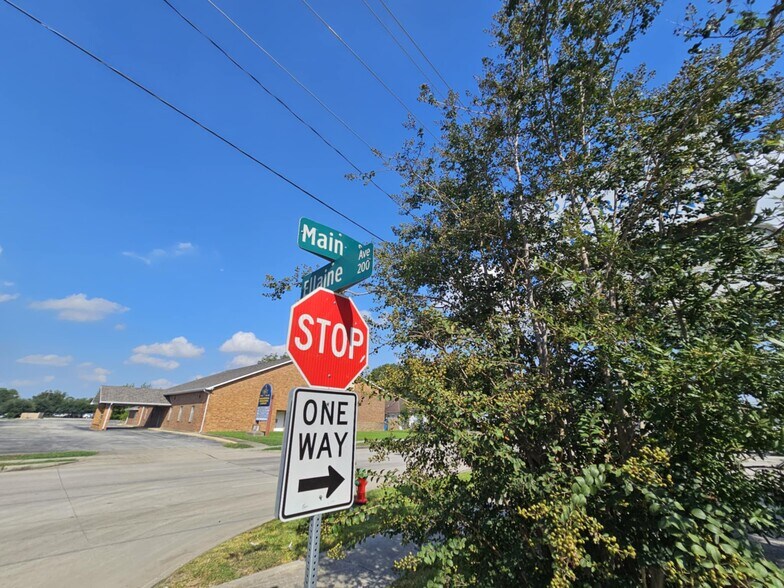 More Photos Of 1027 Main St, Pasadena Medical For Sale