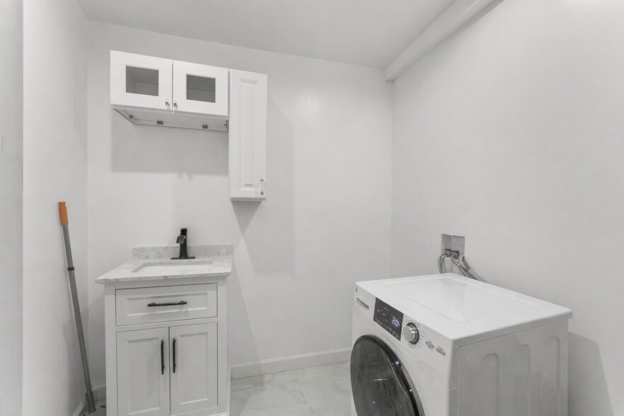 More Photos Of 829 11th St, Imperial Beach Apartments For Sale